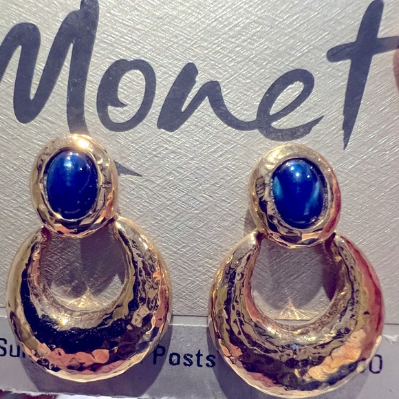 Monet Vintage NWT Gold-tone Blue Stone Post Earrings#monet - Picture 1 of 2